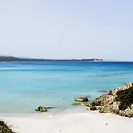 La Liccia Misia فيلة سانتا تيريزا غالّورا